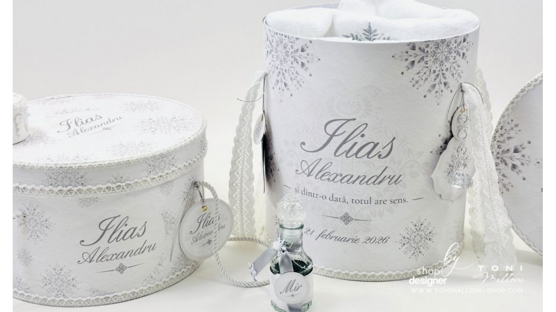 Trusou de botez alb cu gri si dantela bumbac brodata Fulg de Nea 21